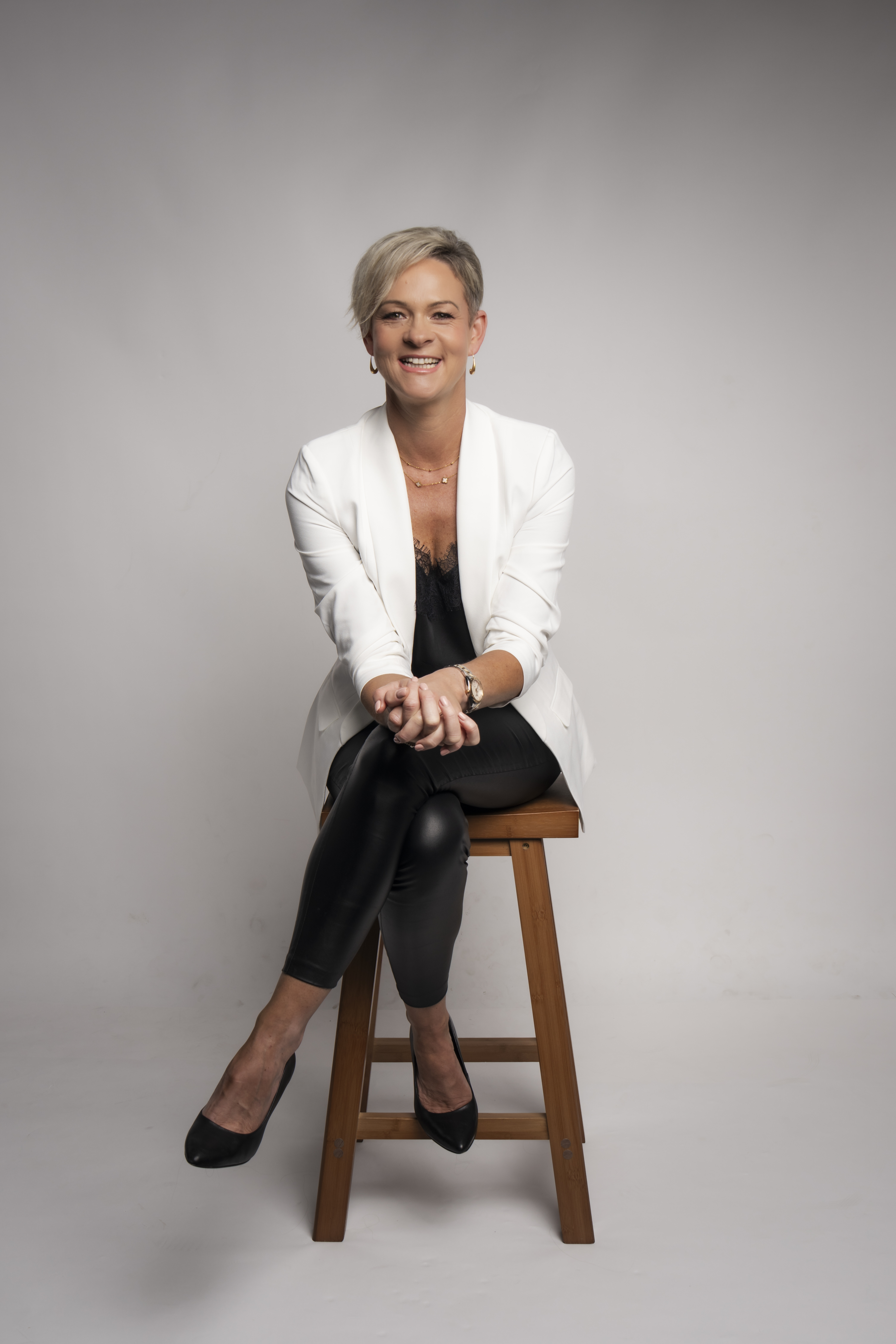 Karin Blaauw, bilingual real estate agent serving the South African community on the Hibiscus Coast
